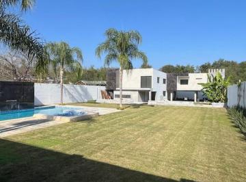 Quinta de 4 habitaciones, Santiago · Quinta Hermosa en Venta en Barrial