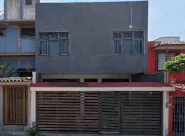 Casa de 4 habitaciones, Guadalajara · Hermosa Casa en Remate, Isla Madeira, Jardines de La Cruz, Guadalajara Jalisco.