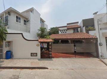 Casa de 4 habitaciones, Tampico · Hermosa Casa en Remate, Lomas de Rosales, Tampico, Tamaulipas.
