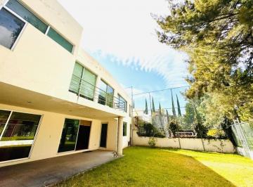 Casa de 4 habitaciones, Puebla · Casa en Venta con Jardín en Calle Fuentes de Trevi Club de Golf Las Fuentes