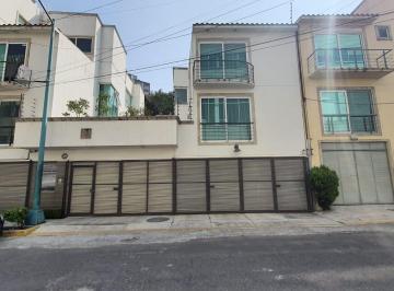 Casa en condominio de 3 habitaciones, Benito Juárez · Venta de Casa en Cerrada