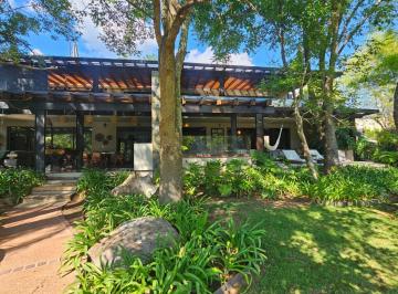 Casa en condominio · 330m² · 5 Recámaras · 2 Estacionamientos · Casa en Condominio en Venta - (4)