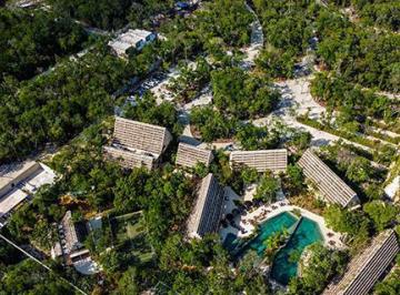 Terreno / Lote · 976m² · Lote Residencial Multifamiliar a un Lado del Parque Jaguar en Tulum
