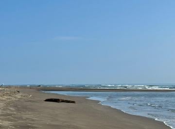Terreno comercial , La Antigua · En Venta 10 Ha Orilla de Playa La Antigua Ver.