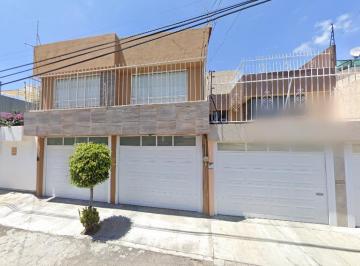 Casa de 3 habitaciones, Toluca · Casa en Venta en Bosque de Pinos Bosques de Colon Toluca
