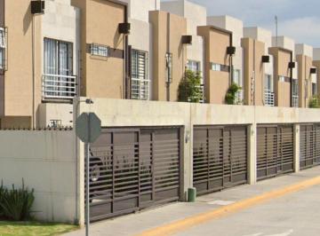 Casa en condominio de 3 habitaciones, Toluca · Hermosa Propiedad en Paseo de Los Monasterios Toluca!