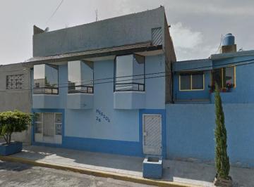 Casa de 4 habitaciones, Nezahualcóyotl · Casa en Venta en Merida Vergel de Guadalupe Nezahualcoyotl