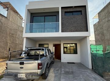 Casa en condominio de 4 habitaciones, Zapopan · Casa en Venta en Valdepeñas