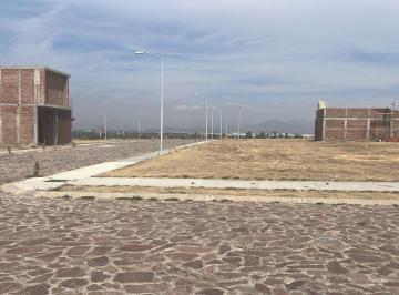 Terreno / Lote · 195m² · Terreno en Venta en Loma Aeropuerto, Silao de La Victoria, Gto. M10 L14 Frente Al Aeropuerto