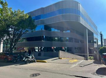 Oficina · 180m² · 3 Estacionamientos · Oficina Comercial en Renta en Bosque de Las Lomas, Miguel Hidalgo, Ciudad de México