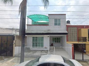 Casa de 3 habitaciones, Guadalajara · Casa en Venta en Montes Celestes Independencia Guadalajara Jalisco