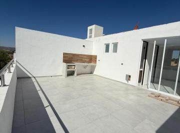 Departamento · 3 Recámaras · 2 Estacionamientos · Penthouse en Renta