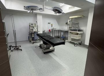 Oficina · 1100m² · 6 Recámaras · 15 Estacionamientos · Hospital