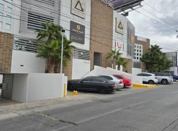 Local comercial · 180m² · 9 Estacionamientos · Edificio en Renta con Estacionamiento Sobre Periférico de La Juventud Chihuahua