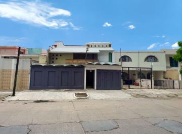 Casa de 7 habitaciones, Guadalajara · Casa en Venta Colonia Independencia 7 Recamaras Guadalajara Jalisco
