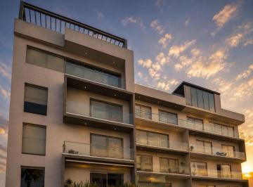 Departamento · 162m² · 2 Recámaras · 2 Estacionamientos · Departamento en Venta en Tlaxcalancingo, Torre Praga, San Andres Cholula