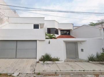 Casa de 5 habitaciones, Tuxtla Gutiérrez · Oportunidad Casa en Venta Ubicada en Arboledas, Tuxtla Gutiérrez