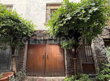Casa · 295m² · 3 Recámaras · 2 Estacionamientos · Venta de Casa en La Colonia del Valle