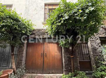Casa · 295m² · 3 Recámaras · 2 Estacionamientos · Venta de Casa en La Colonia del Valle