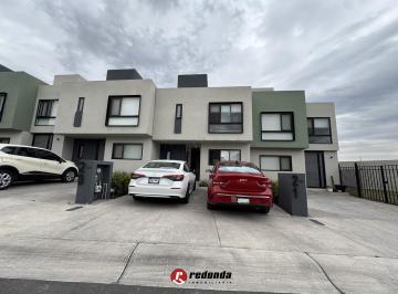 Casa · 100m² · 3 Recámaras · 2 Estacionamientos · Casa en Villas del Refugio