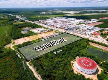 Terreno / Lote · 33070m² · Terreno Comercial en Venta - Cancun - 3.3 Ha