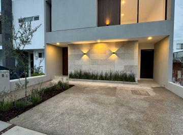 Casa de 4 habitaciones, Corregidora · Residencia en Venta en Cañadas del Arroyo, Preferencial Al Club Cañadas By Regen