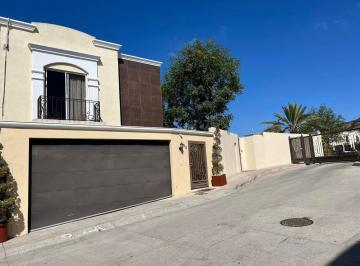 Casa de 3 habitaciones, Tijuana · Casa en Venta en Verona Residencial (Santa Fe)