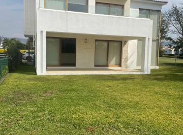 Villa de 3 habitaciones, Emiliano Zapata · Villa en Venta en Exclusivo Club de Golf “paraíso Country Club “