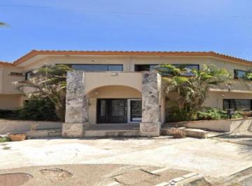 Casa de 5 habitaciones, Boca del Río · Preciosa Residencia en Venta de Remate con Alberca en Boca del Rio, Ver.