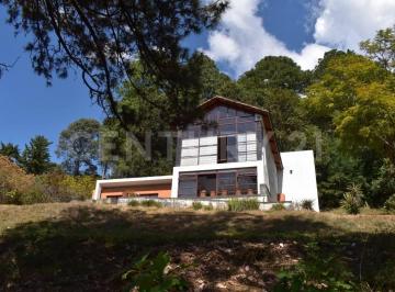 Casa · 179m² · 3 Recámaras · 4 Estacionamientos · Casa de Descanso a 5 Minutos de Valle de Bravo.