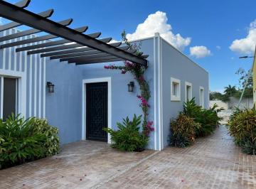 Casa en condominio de 2 habitaciones, Mérida · Casa de Una Planta en Venta en Merida Yucatan Mod. Brisa