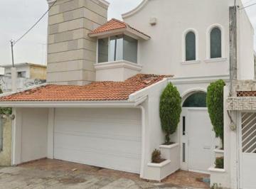 Casa de 3 habitaciones, Veracruz · Oportunidad Casa en Remate en Salvador Díaz Mirón, Veracruz.
