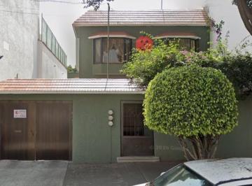 Casa de 3 habitaciones, Azcapotzalco · ¡Casa en Venta en Claveria, Azcapotzalco!