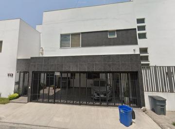 Casa de 4 habitaciones, Monterrey · Hermosa Casa en Remate en Ambar, Colinas de Las Cumbres, Monterrey, Nuevo León.
