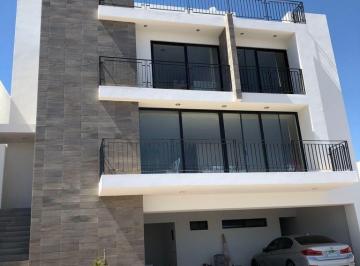 Casa de 3 habitaciones, San Luis Potosí · Casa en Renta en Club de Golf La Loma en San Luis Potosi con Roof