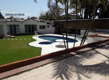 Casa · 502m² · 7 Recámaras · 5 Estacionamientos · Casa - Fraccionamiento Jardines de Ahuatepec