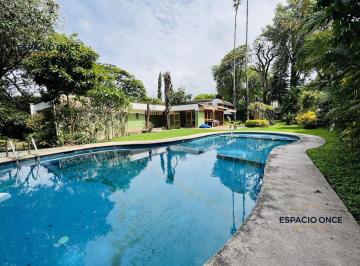 Casa · 950m² · 7 Recámaras · 6 Estacionamientos · Casa - Tlaltenango