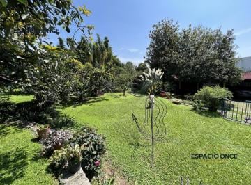 Casa · 627m² · 6 Recámaras · 10 Estacionamientos · Casa - Pueblo Santa María Ahuacatitlán