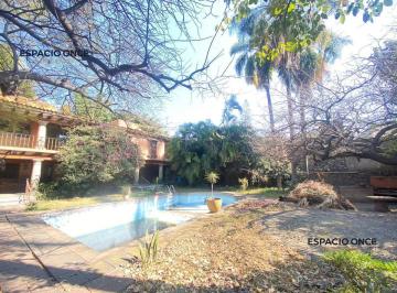 Casa · 616m² · 4 Recámaras · 3 Estacionamientos · Casa - Vista Hermosa