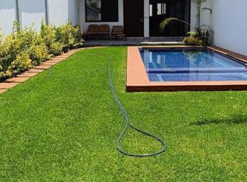 Casa · 200m² · 4 Recámaras · 3 Estacionamientos · Casa en Fraccionamiento Brisas