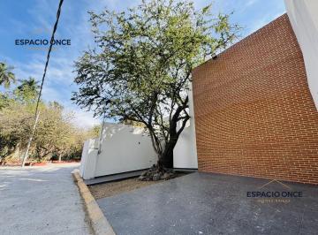 Casa · 209m² · 3 Recámaras · 2 Estacionamientos · Casa en Fraccionamiento Lomas de Cuernavaca