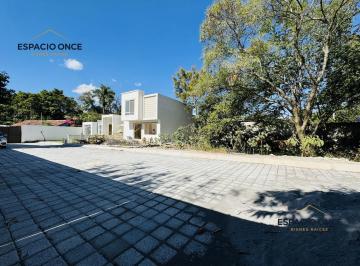 Casa · 160m² · 3 Recámaras · 2 Estacionamientos · Casa en Centro