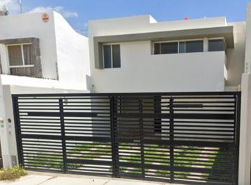 Casa en Venta de 3 habitaciones Lomas 4ta Secc · Hermosa Casa en Remate en Hades, Lomas, San Luis Potosí, S. L. p.