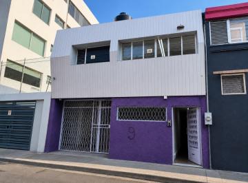Casa uso de suelo · 250m² · 4 Recámaras · Renta de Oficinas en Tlacoquemecatl del Valle.