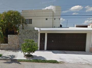 Casa de 4 habitaciones, Mérida · Hermosa Casa en Remate en Calle 20, San Pedro Cholul, Mérida, Yucatán.