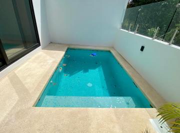 Casa · 362m² · 4 Recámaras · 2 Estacionamientos · Casa en Via Cumbres Av Huayacan