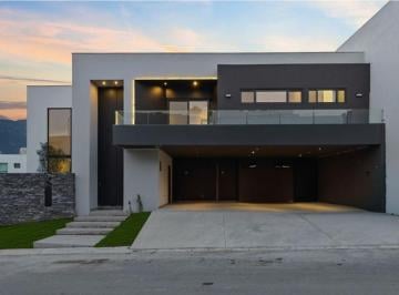 Casa de 4 habitaciones, Santiago · Casa en Venta Carretera Nacional, Bosques de Las Misiones, Sector Encinos