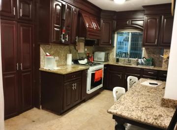 Casa de 4 habitaciones, Hermosillo · Casa en Venta Al Norte Dos Plantas, 4 Recamaras, 3 Baños Privada