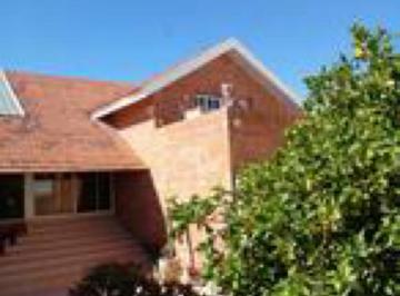 Casa · 298m² · 4 Recámaras · 4 Estacionamientos · Casa en Venta en La Colonia Jardín