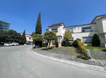 Fachada · Venta Casa en Zona Esmeralda